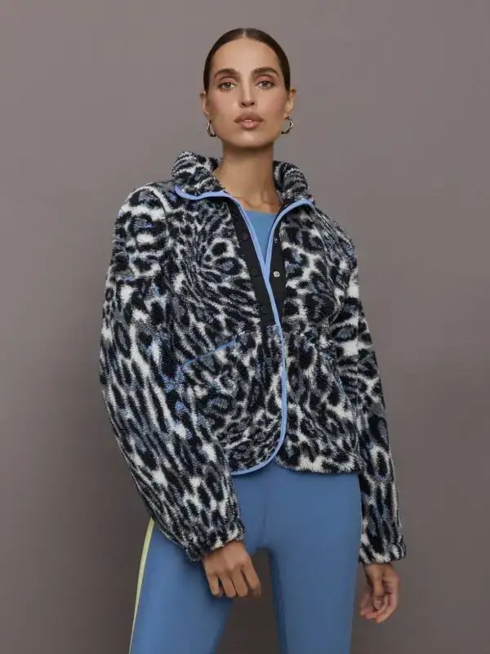 FREE PEOPLE MOVEMENT
Rocky Ridge Pullover in Blue Cheetah | Size Small